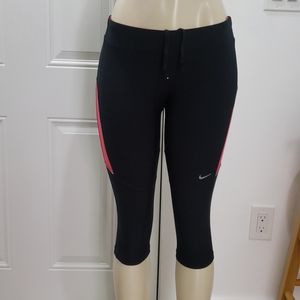 Nike Dry fit carpi gym workout